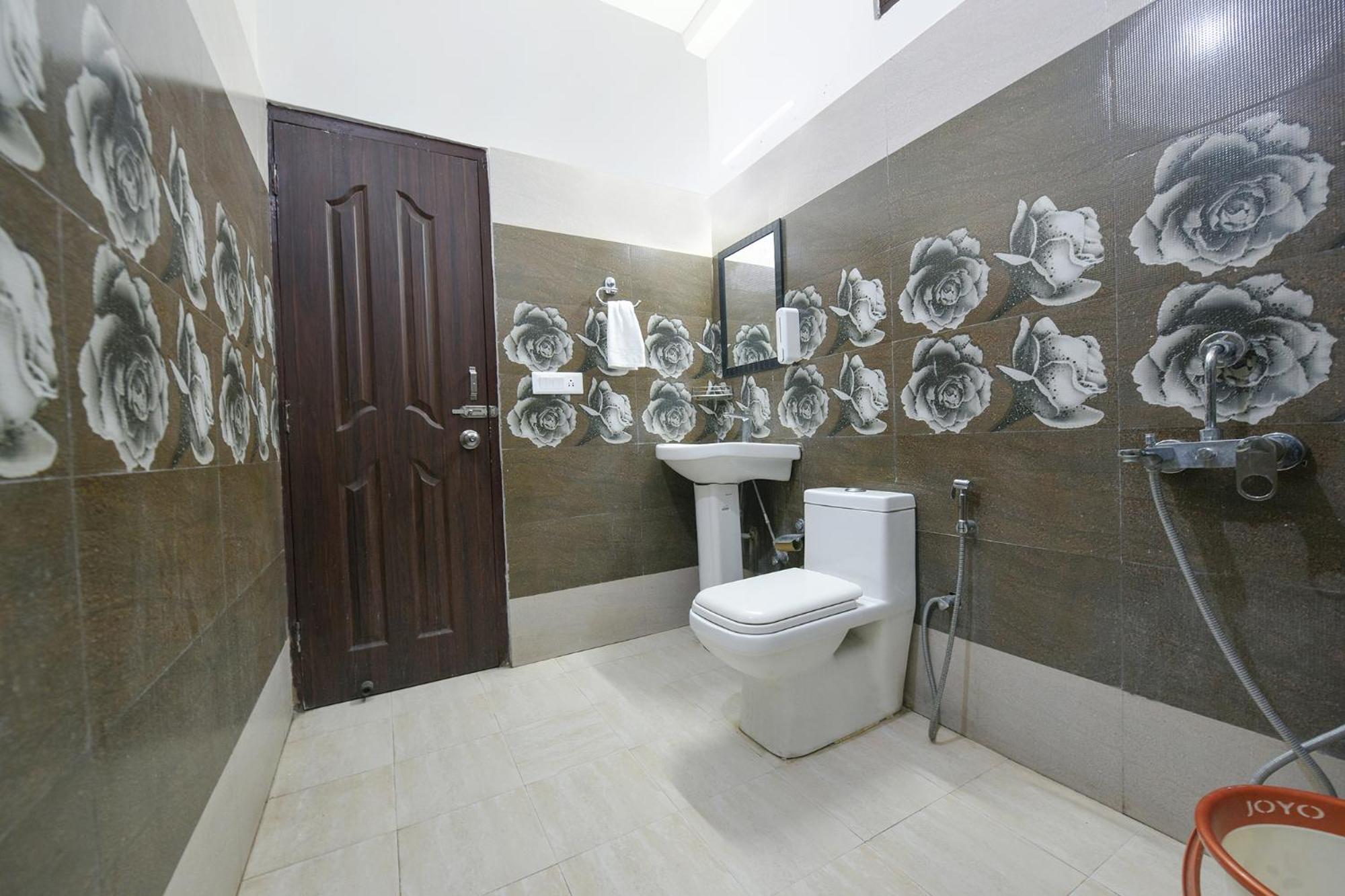 Fabhotel Kempty Lake Resort Mussoorie Exterior photo