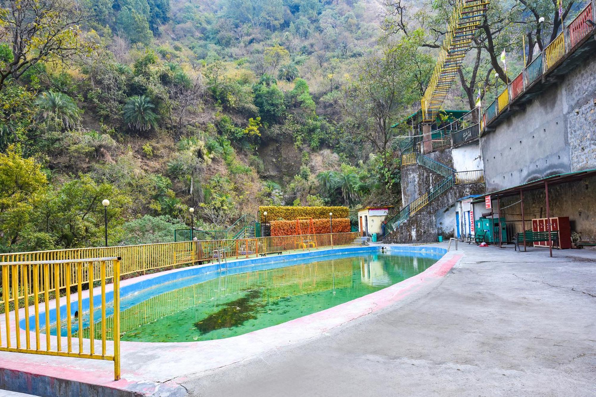 Fabhotel Kempty Lake Resort Mussoorie Exterior photo
